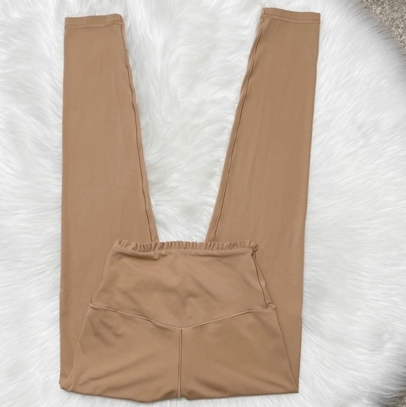 OFFLINE By Aerie Real Me Xtra 7/8 Legging Tan Hi-Rise Ruffle Crossover Design M - Picture 2 of 6